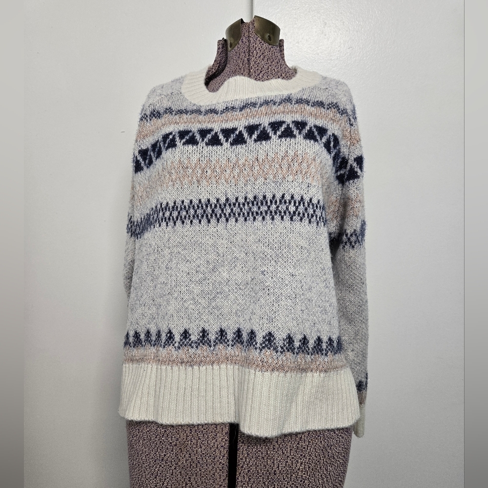 Womens GeeGee Aztec Cream Gray  Sweater Size Small